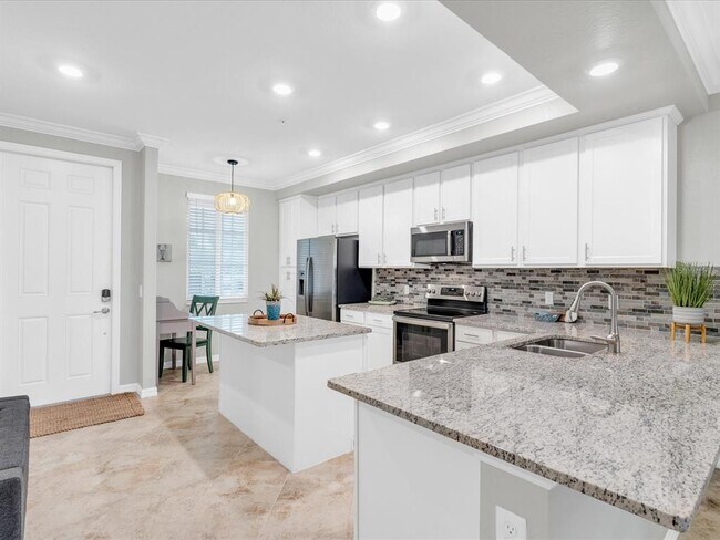 Foto del edificio - 14081 Heritage Landing Blvd