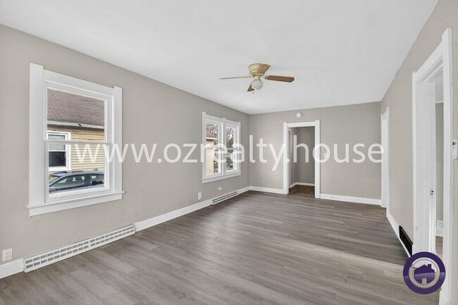 Foto del edificio - 4336 Garden Park Dr