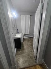 Building Photo - 459 High St