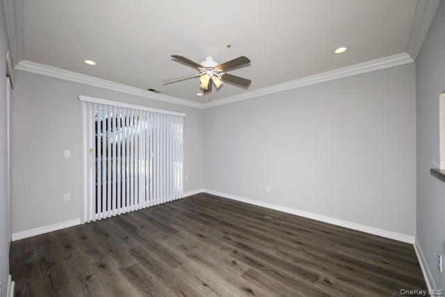 Foto del edificio - 125 Lake Pointe Ct