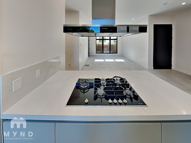 Building Photo - 336A Marshall Dr