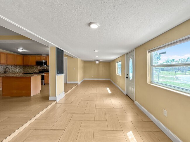 Foto del edificio - Updated Beautiful Rental Home in Seminole – Great Location!  4bed|2bath