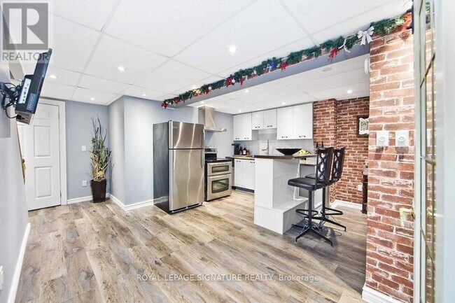 Photo du bâtiment - 1355 Everton St