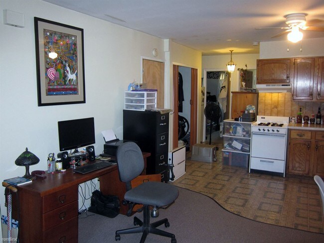 Building Photo - 1 br, 1 bath  - 115 E 4th St