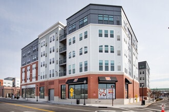 Building Photo - The Core