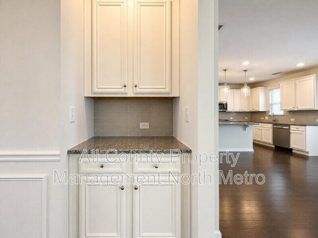 Foto del edificio - 7880 Brewton Creek Dr