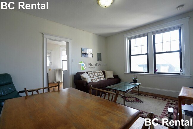 Foto del edificio - 294 N Harvard St