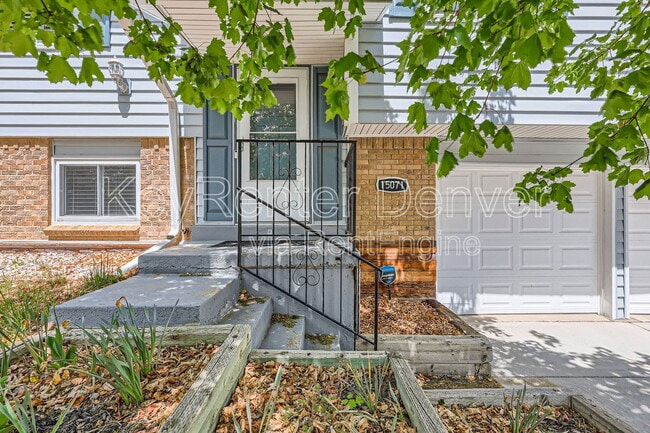 Building Photo - 15071 E Utah Pl