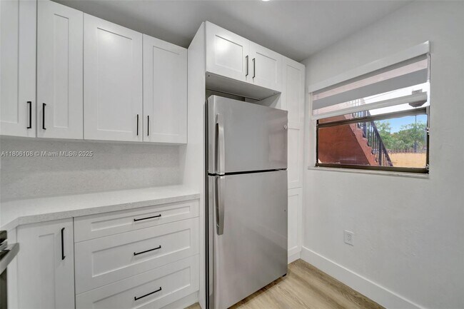 Foto del edificio - 10805 NW 7th St