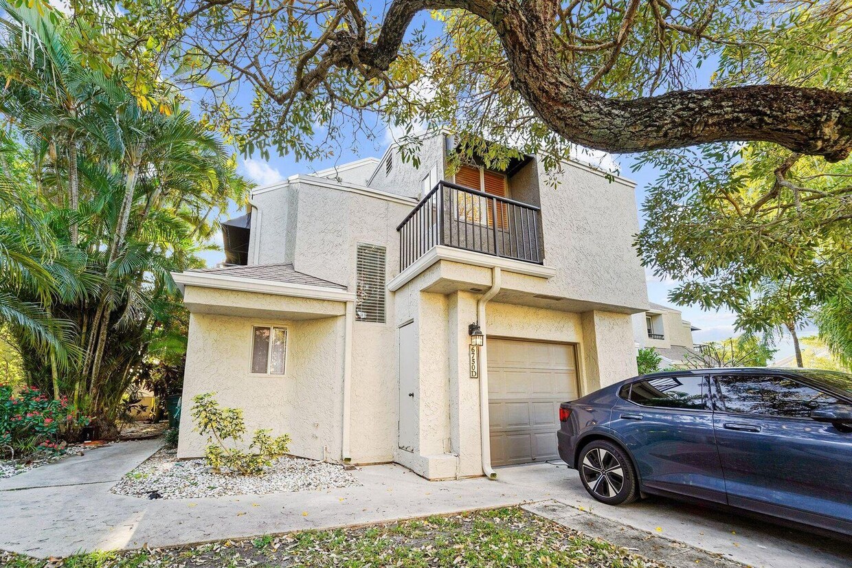 Primary Photo - 6750 Boca Pines Trail