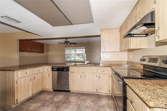 Foto del edificio - 11082 Lightwood St