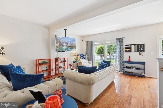 Foto del edificio - 2610 Grayton Ln