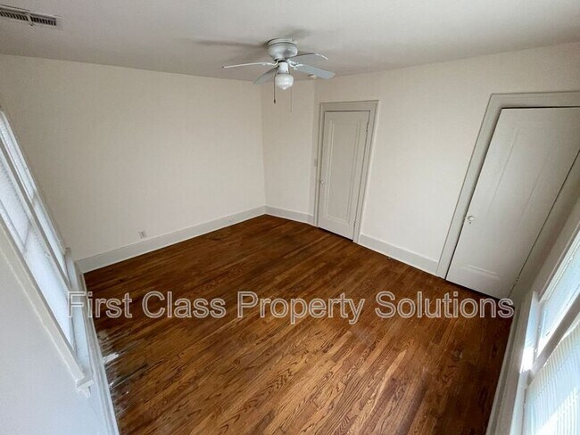 Foto del edificio - 2238 NW 22nd St