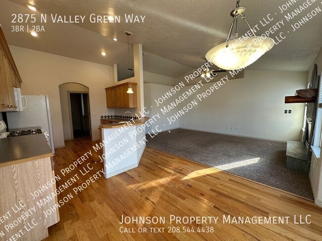 Building Photo - Spacious 3-Bed Meridian Home with Bonus Ro...