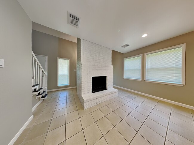 Building Photo - 29623 Raestone St