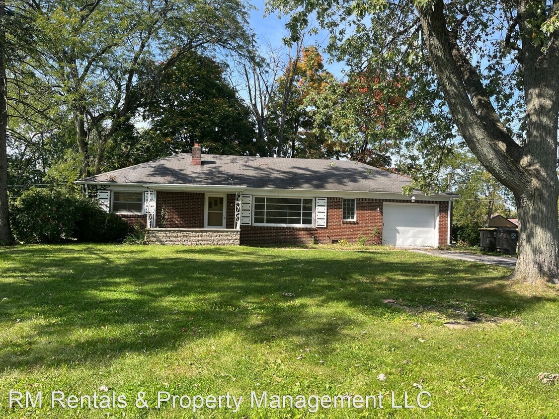 2 br, 1 bath House 5304 North Bend Dr. House Rental in Fort Wayne