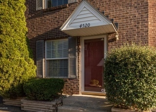 Primary Photo - 4520 Meadowlark Manor Ln