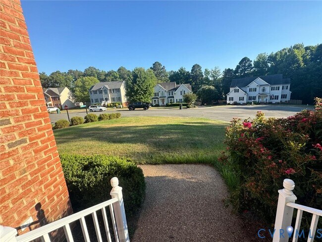 Foto del edificio - 5708 Carrington Hills Dr