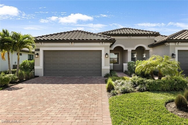 Building Photo - 12041 Canal Grande Dr