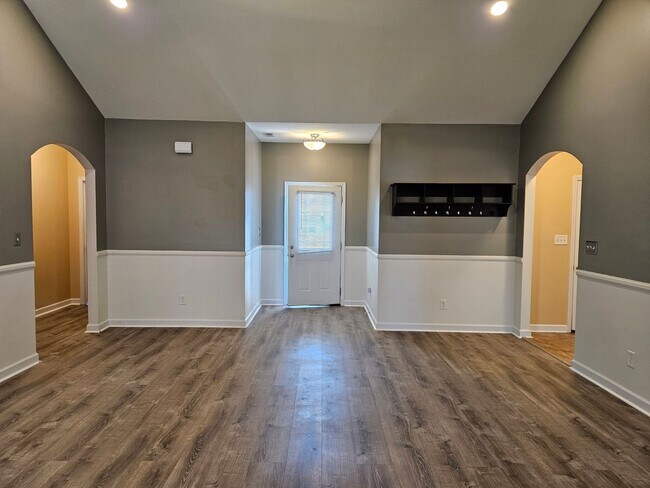 Foto del edificio - 3 Bedroom, 2 bath unfurnished home located in Bridgeport Community in Sneads Ferry