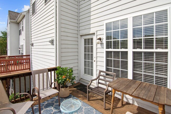 Foto del edificio - 29 Harbour Heights Dr