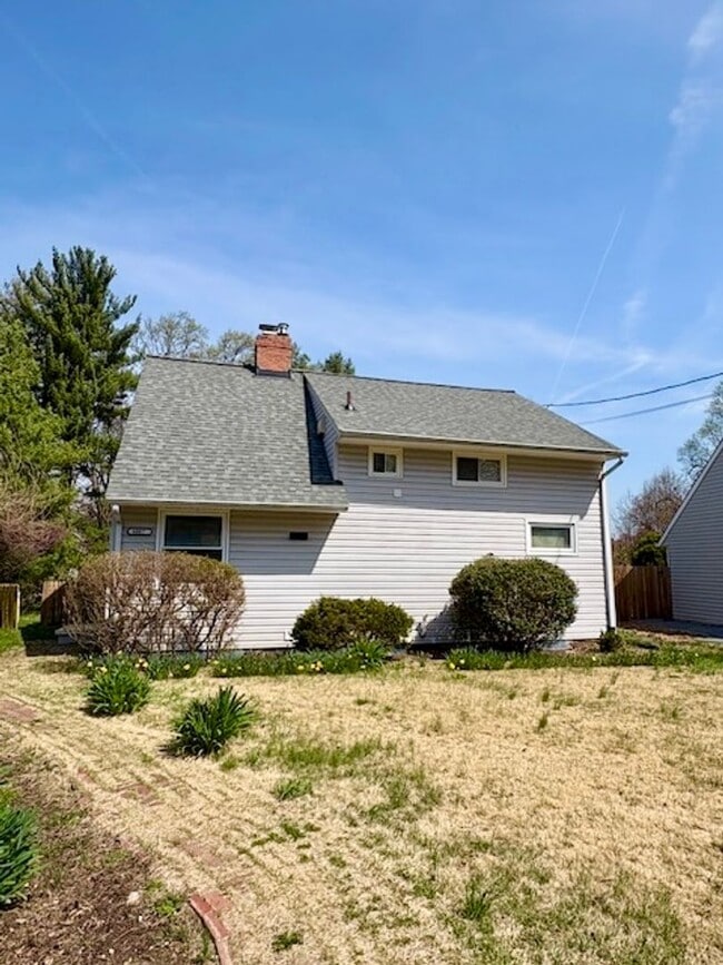 Photo - 6007 Crawford Dr House