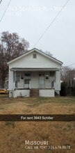 Building Photo - 3943 Schiller Pl