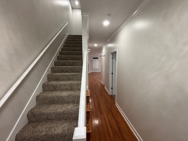 Foto del edificio - 161 Avalon Dr