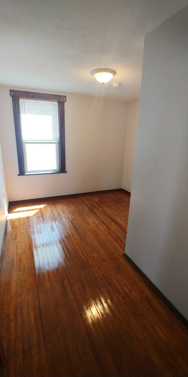 Building Photo - 48 Dorchester St