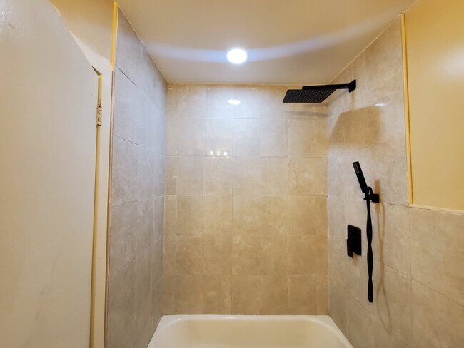 Foto del edificio - 7915 Bustleton Ave