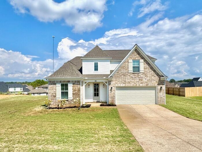 Foto principal - Move In Special! Now Leasing a 4-bedroom 2...
