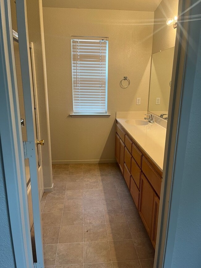 Foto del edificio - 2 Bedroom 2 bath Home with extra room