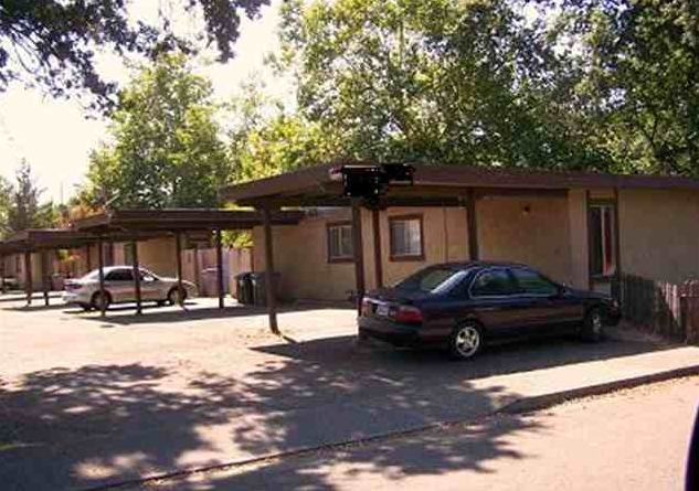 Primary Photo - 422 10th St
