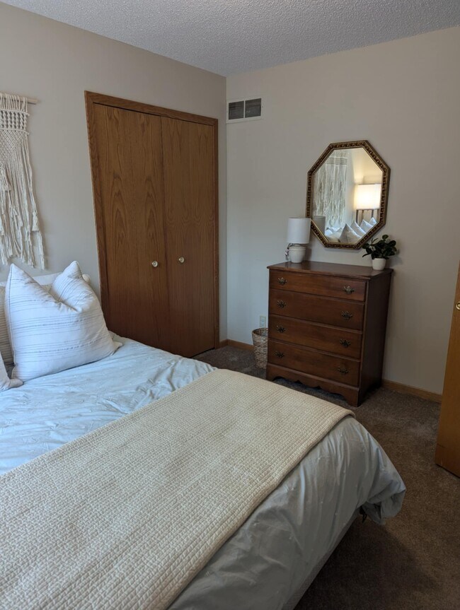 Foto del edificio - 533 1st Ave S