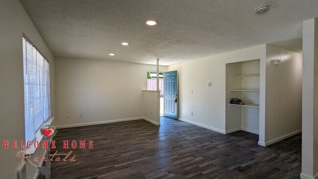 Building Photo - Bryant - 1324A/1324B