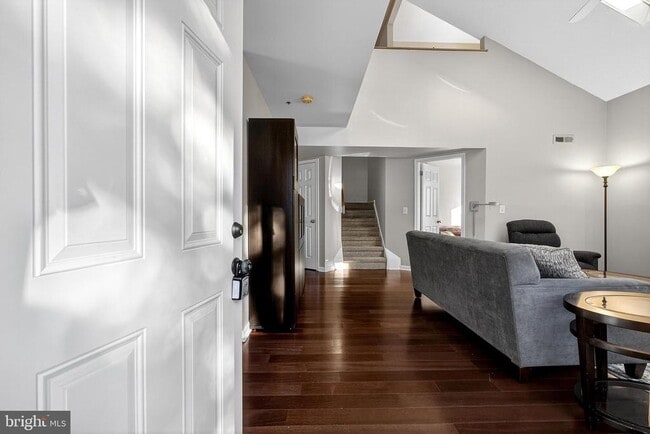 Foto del edificio - 406 Margit Ct