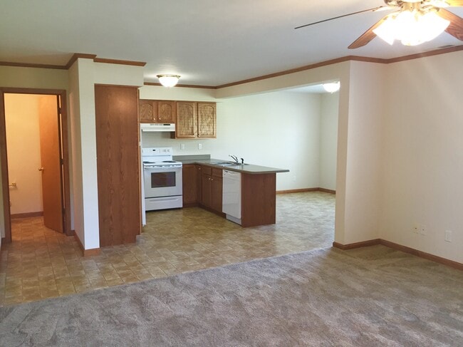 Building Photo - 4472 Picadilly Cir
