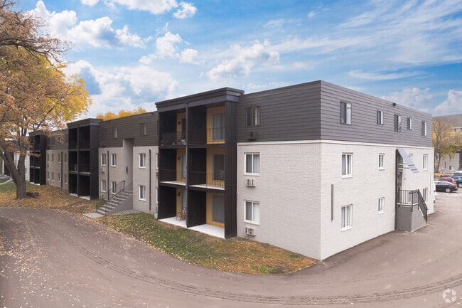 Building Photo - Ninety9 Lofts