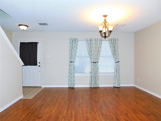 Foto del edificio - 8301 Serenity Way