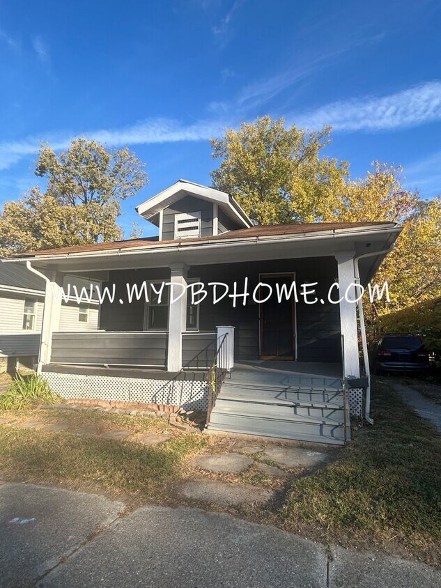Primary Photo - 709 Anderson Ave