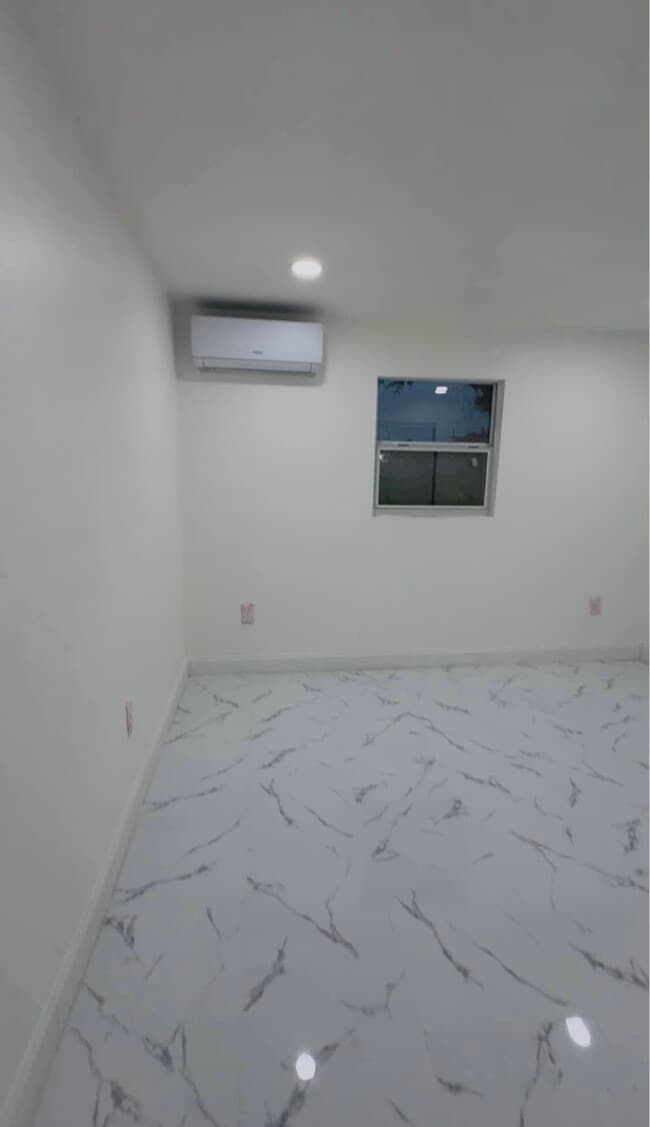 Bedroom - 4432 Perch St