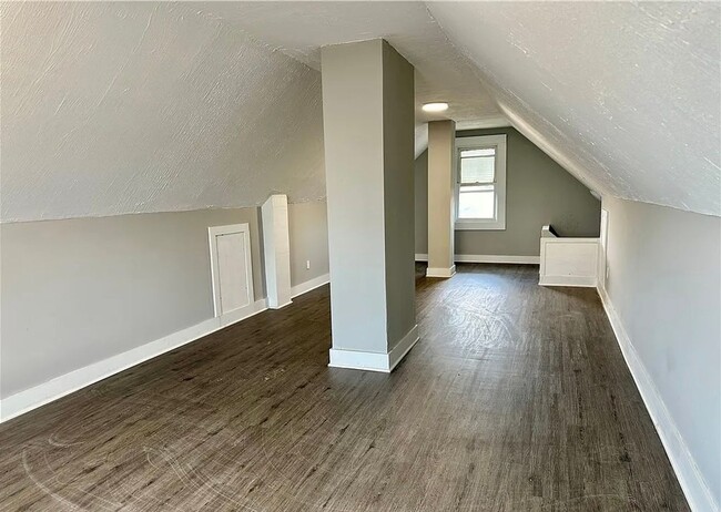 Foto del edificio - 64th,E.4072