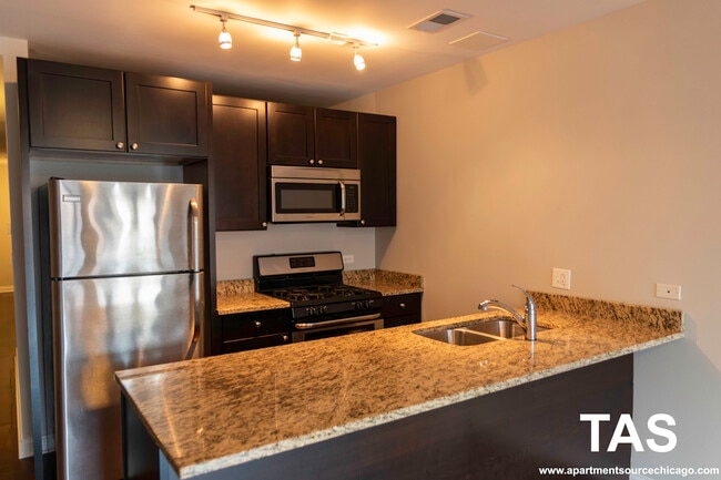 Photo - 1464 S Michigan Ave Apartment