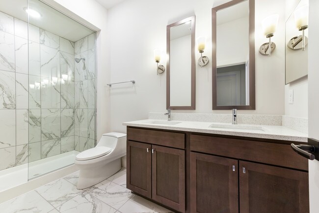 Building Photo - Peake Apartments