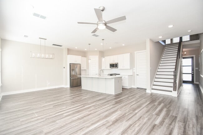 Foto del edificio - 10961 Hewitt Cliff Ln