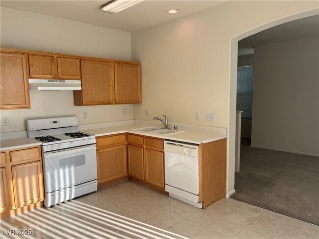 Building Photo - 4915 Midnight Oil Dr