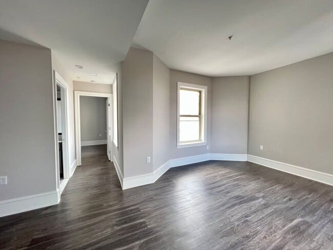 Interior Photo - The Congress Apartments