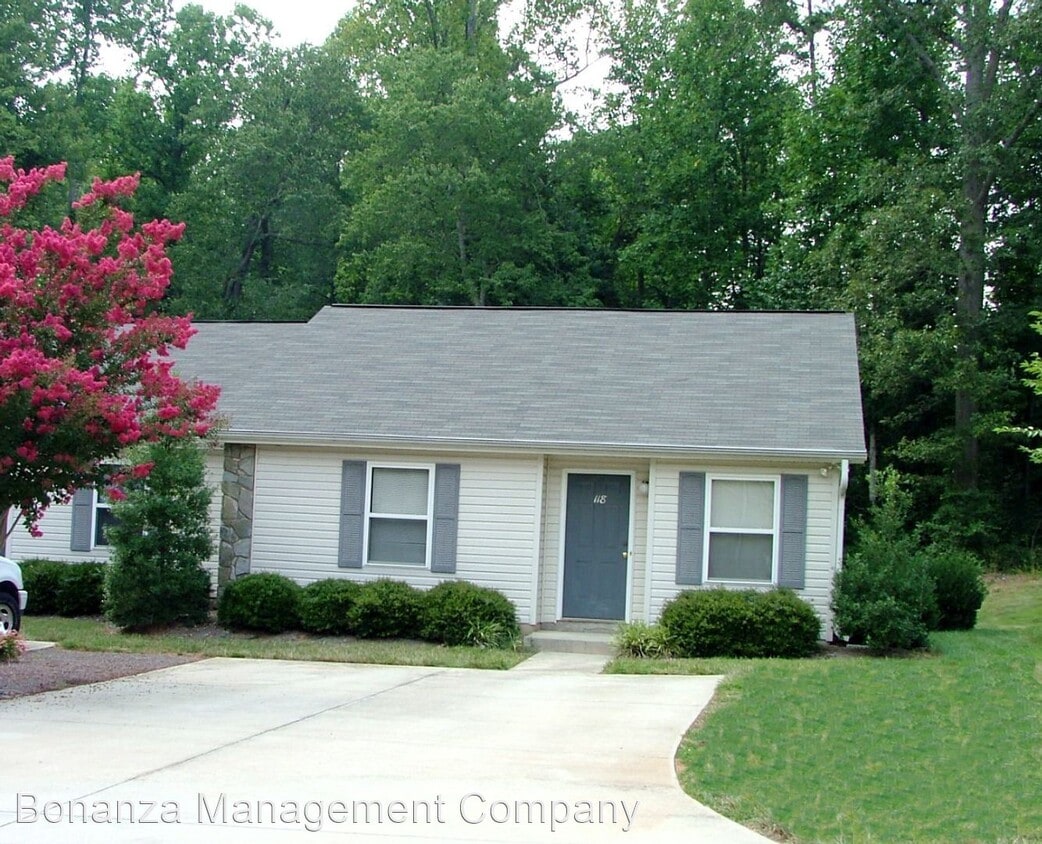 2 br, 2 bath House - 120 Bogey Lane - House Rental in Mooresville, NC - Houses For Rent In Mecklenburg County Nc
