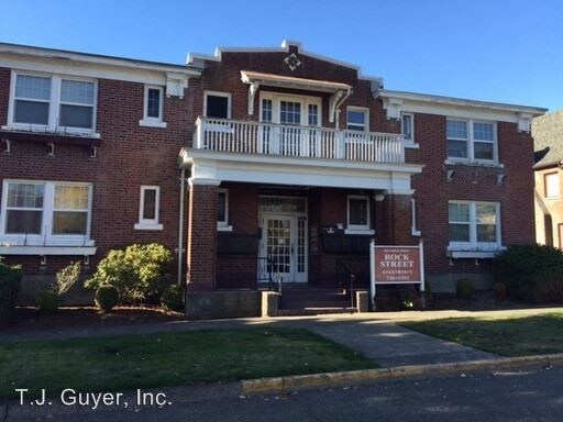 Foto principal - 509 N Rock St