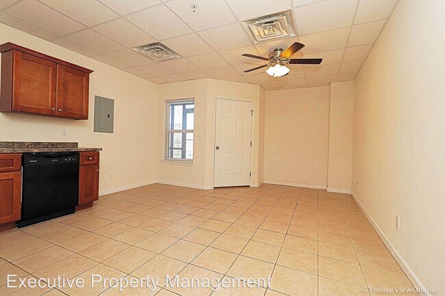 Foto del edificio - 820 N Sprigg St